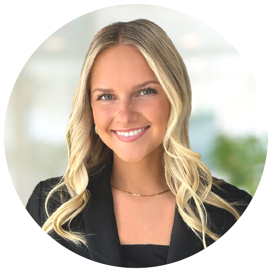 25th Staff Headshots Circles Zoe
